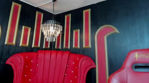 Alexiaa  Online 1430 to 2100 GMT-5 online show from 02-04-25, 03:11