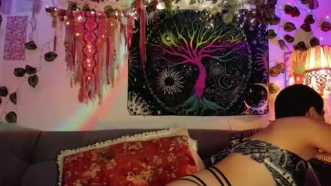 Alex online show from 10-15-25, 03:06