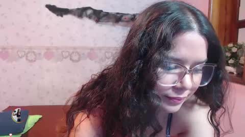 Alexia online show from 10-14-25, 12:17