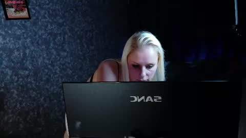 Alexia online show from 07-05-26, 08:38