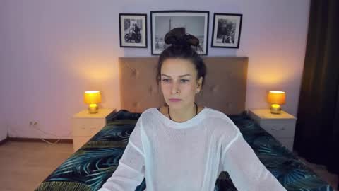 Snapshot of alexiayellow chatting on 12-25-24, 06:41 Alexia online show from 12-25-24, 06:41