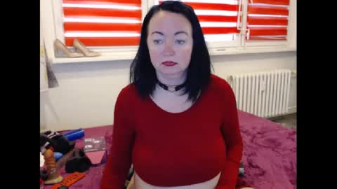 Snapshot of alexie33 chatting on 02-13-25, 10:02 alexie33 online show from 02-13-25, 10:02