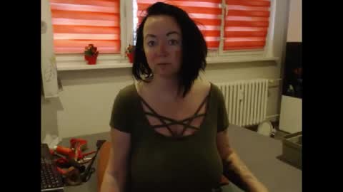 alexie33 online show from 05-01-26, 07:02