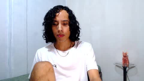 Snapshot of alexis21_ chatting on 04-07-26, 01:33 Alexis online show from 04-07-26, 01:33
