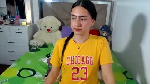 Snapshot of alexis_brown11 chatting on 07-07-26, 02:47 -- ALEXIS -- online show from 07-07-26, 02:47