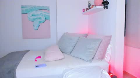 Alexiis 3 online show from 12-19-24, 03:18