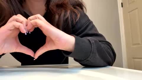 alexislove8 online show from 11-13-25, 03:22