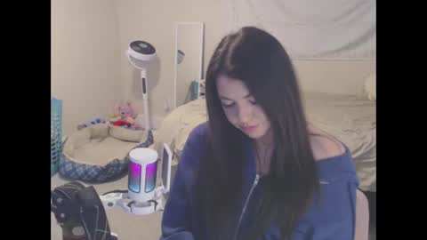 alexislove8 online show from 01-13-26, 07:19