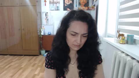 AlexisMillers online show from 05-06-26, 07:13