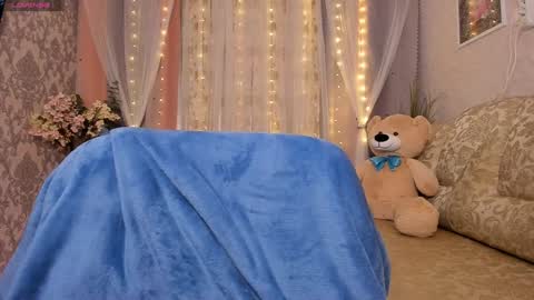 Snapshot of alexissadele chatting on 12-08-24, 01:13 Amely online show from 12-08-24, 01:13