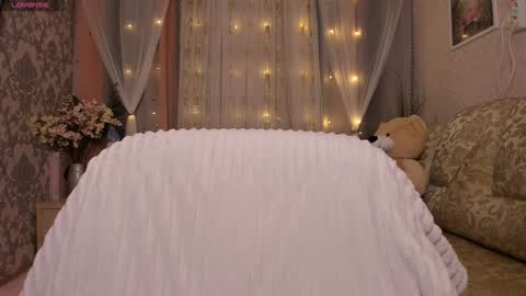 Snapshot of alexissadele chatting on 12-13-24, 01:15 Amely online show from 12-13-24, 01:15