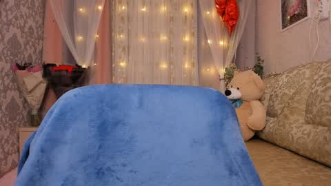 Snapshot of alexissadele chatting on 12-28-24, 01:08 Amely online show from 12-28-24, 01:08