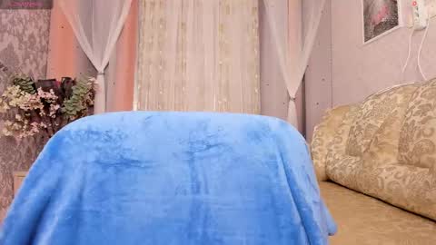 Snapshot of alexissadele chatting on 02-12-25, 01:19 Amely online show from 02-12-25, 01:19