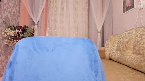 Snapshot of alexissadele chatting on 02-13-25, 01:19 Amely online show from 02-13-25, 01:19