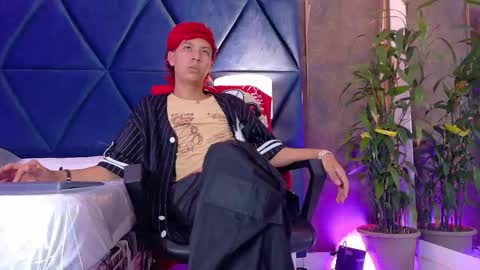 Snapshot of alexnovaa chatting on 01-18-26, 04:38 Alex Nova online show from 01-18-26, 04:38