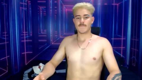 Snapshot of alexpierss chatting on 10-18-25, 07:14 Alex online show from 10-18-25, 07:14