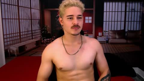 Snapshot of alexpierss chatting on 10-25-25, 07:08 Alex online show from 10-25-25, 07:08