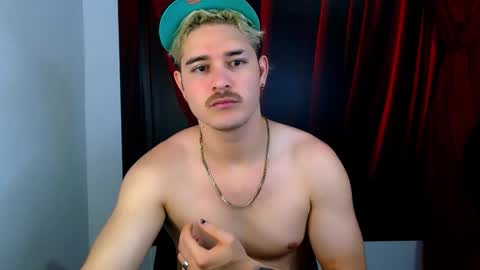 Snapshot of alexpierss chatting on 11-05-25, 07:14 Alex online show from 11-05-25, 07:14