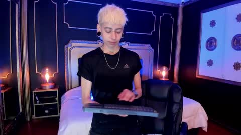 Alex online show from 09-18-25, 07:16