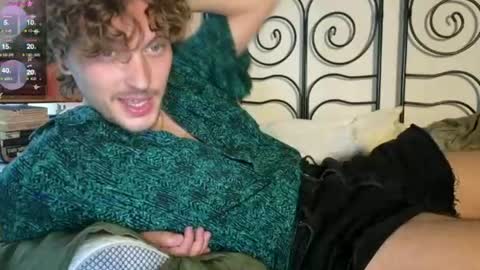 Snapshot of alexrhodesxxx chatting on 07-05-26, 10:11 Alex online show from 07-05-26, 10:11