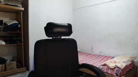 Snapshot of alexriversx chatting on 03-24-26, 06:24 Alexander online show from 03-24-26, 06:24