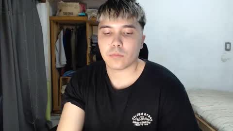 Snapshot of alexriversx chatting on 04-15-26, 06:48 Alexander online show from 04-15-26, 06:48