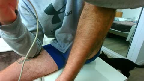 Snapshot of alextwunkk chatting on 01-07-25, 07:20 Alex online show from 01-07-25, 07:20