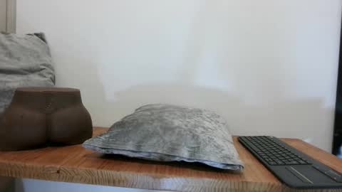 Snapshot of alextwunkk chatting on 03-09-25, 12:21 Alex online show from 03-09-25, 12:21