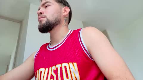 Alex online show from 11-08-25, 03:23