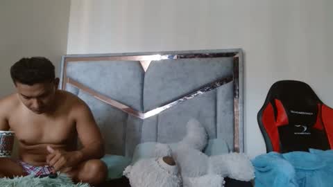 alex y luisa online show from 05-14-26, 03:19