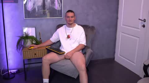 Alex online show from 07-10-26, 06:39