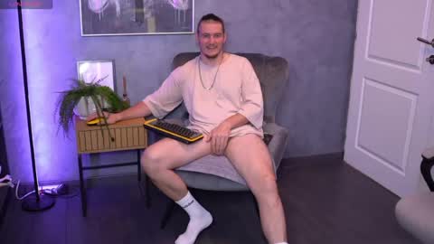 Alex online show from 07-15-26, 05:56