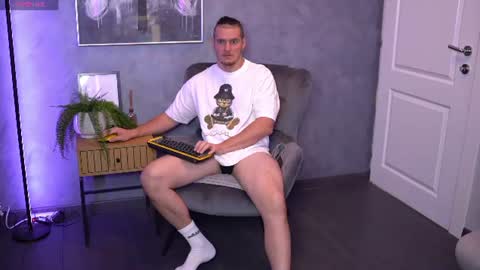 Alex online show from 07-29-26, 05:49