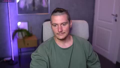 Alex online show from 08-04-26, 05:32