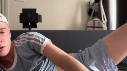 Alex online show from 10-25-25, 06:54