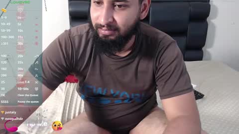 Snapshot of alexx_bbc_ chatting on 01-10-25, 09:20 alexx_bbc_ online show from 01-10-25, 09:20