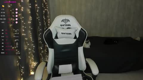 Alexa Bloom online show from 01-12-26, 07:24