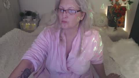 Snapshot of alexxa_mistress chatting on 02-22-26, 06:17 Jhoa online show from 02-22-26, 06:17