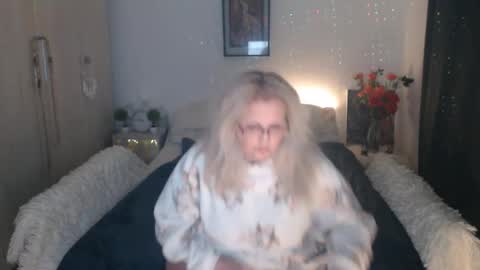 Snapshot of alexxa_mistress chatting on 02-24-26, 07:45 Jhoa online show from 02-24-26, 07:45