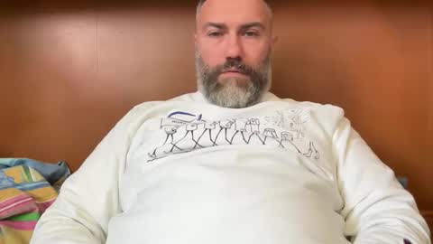 Snapshot of alfali chatting on 10-05-25, 10:24 alfali online show from 10-05-25, 10:24