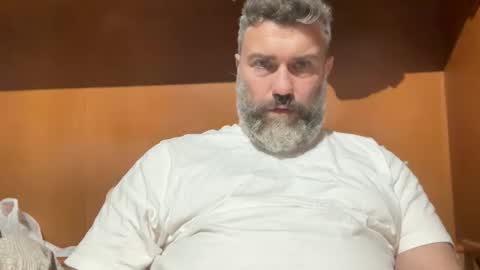 Snapshot of alfali chatting on 10-21-25, 04:51 alfali online show from 10-21-25, 04:51