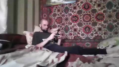 Snapshot of alferezsolvajo chatting on 07-09-26, 05:22 alferezsolvajo online show from 07-09-26, 05:22