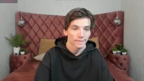 Alfred online show from 10-17-25, 12:52