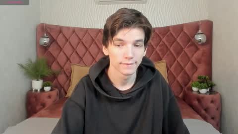 Alfred online show from 10-18-25, 06:48