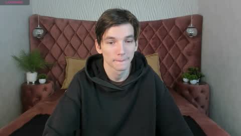 Alfred online show from 10-22-25, 06:57