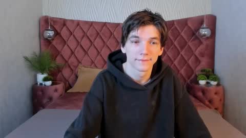 Alfred online show from 11-14-25, 07:07