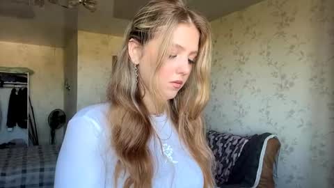 Maria online show from 09-17-25, 07:32