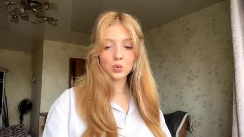 Maria online show from 09-22-25, 07:43