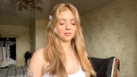 Maria online show from 09-23-25, 07:44