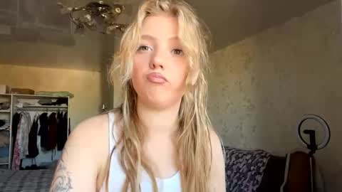 Maria online show from 10-08-25, 07:17